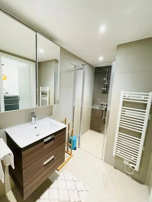 Luxury 1 Bedroom Flat In Center Parking&Terrace- 5 Luxembourg Apartment